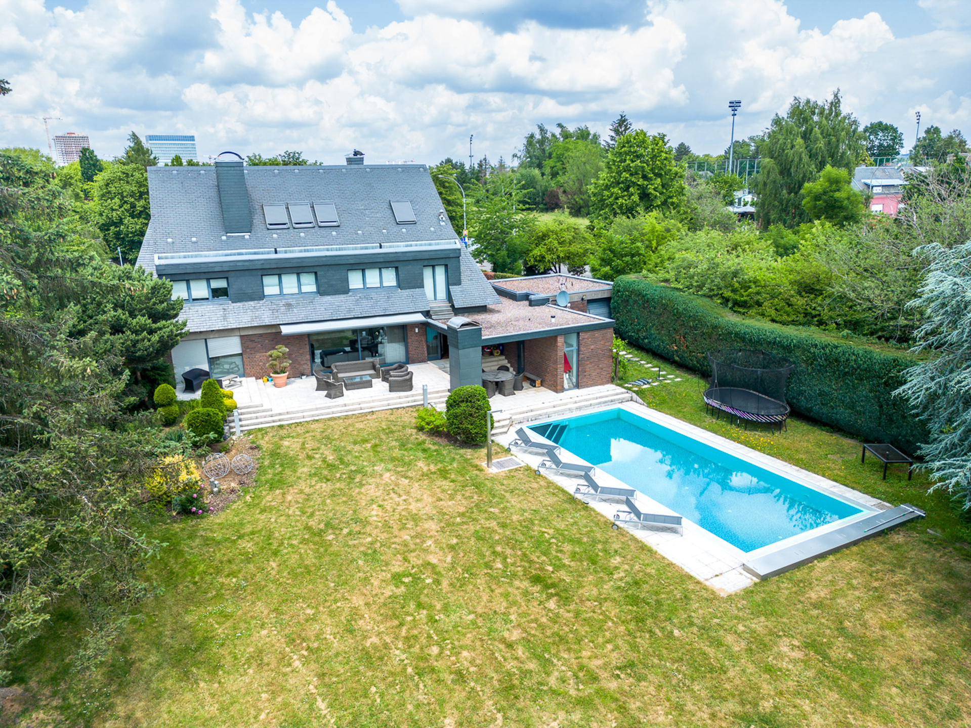 Maison en vente à Luxembourg-Cents  - 442m²