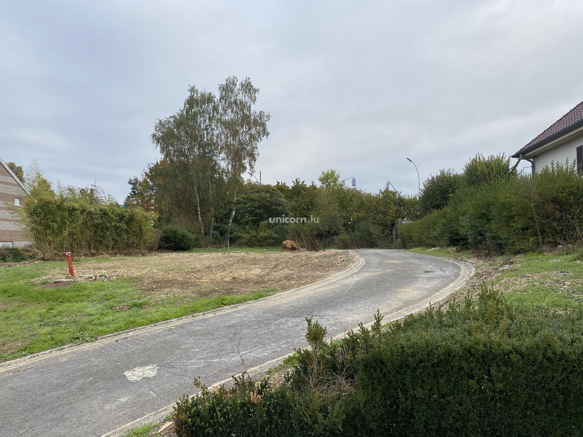 Terrain à bâtir en vente à Mersch  - 974m²