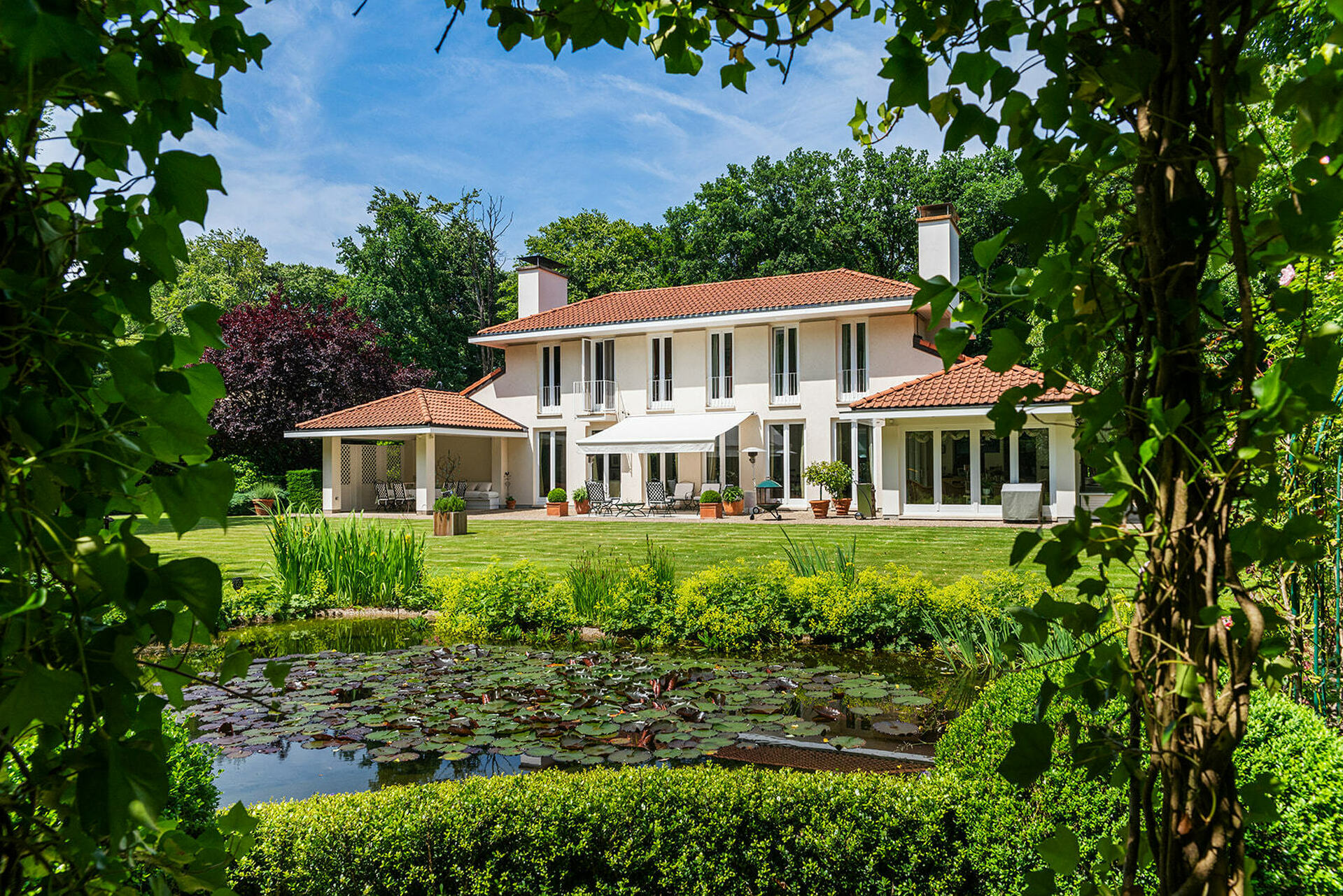 Maison en vente à BRIDEL  - 384m²