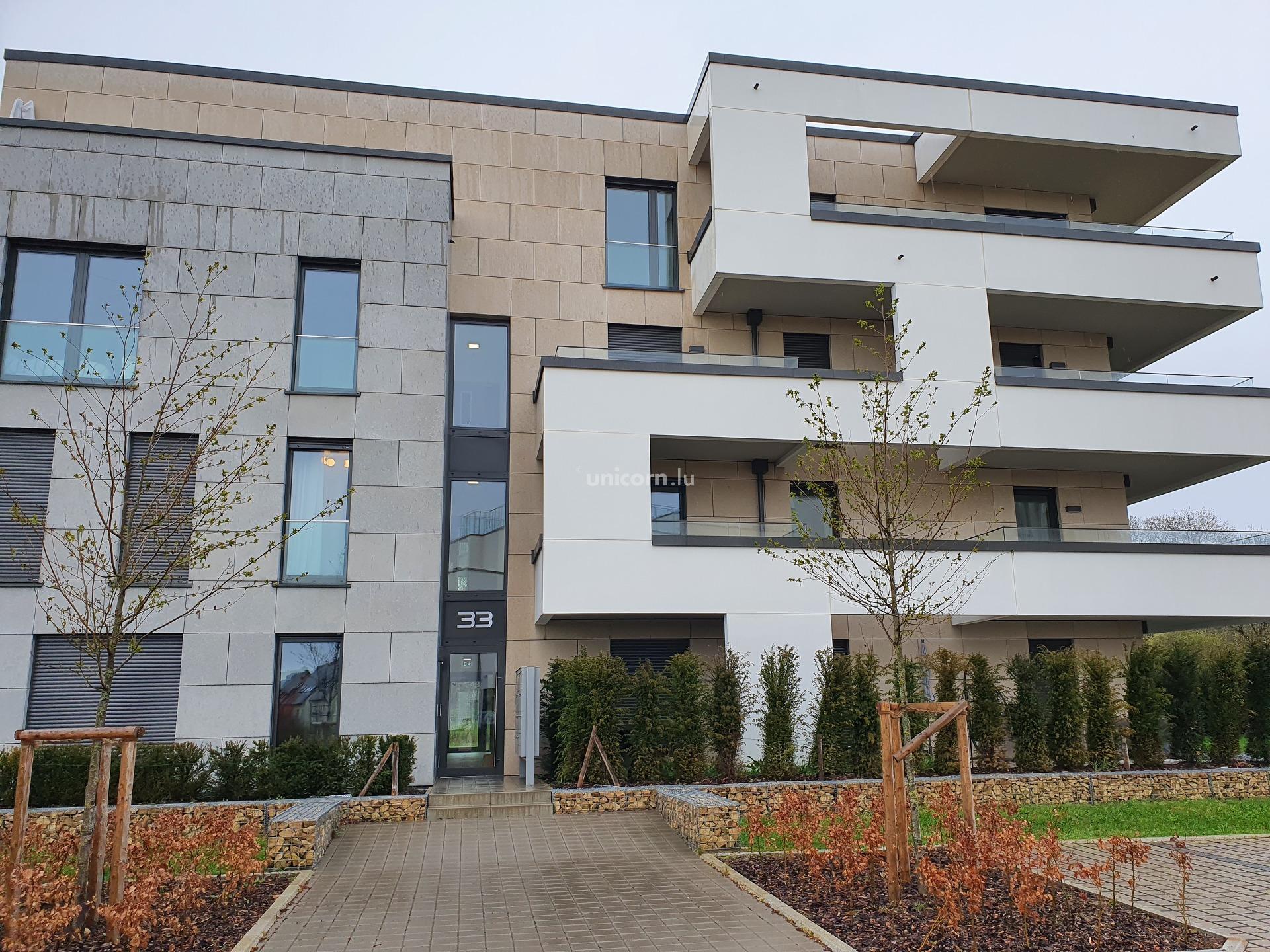 Appartement en location à STRASSEN   - 63.53m²