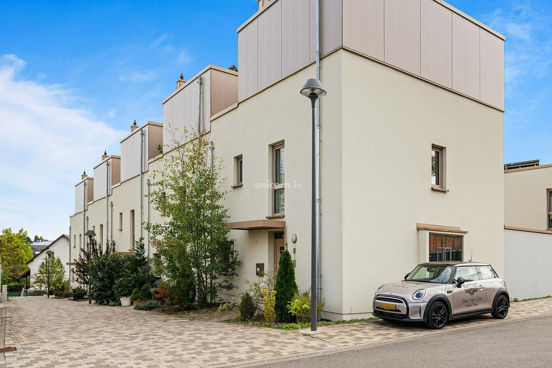 Maison jumelée en vente à Schuttrange   - 132m²